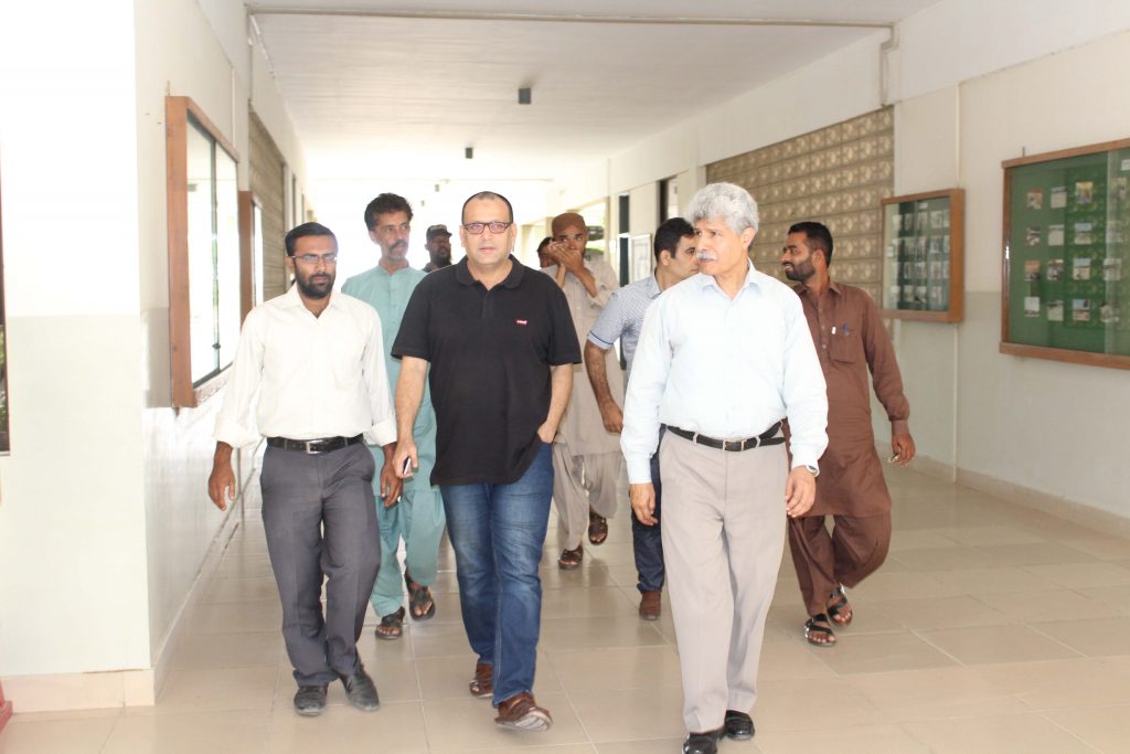 Syed Arshad Waris Assistant Commissioner Ibrahim Haidery Visit to KA_2